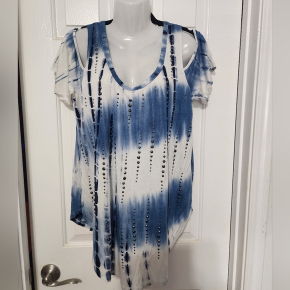 RAIN Blue Tye-die cold shoulder w/  Metal Studs  top - Picture 1 of 6